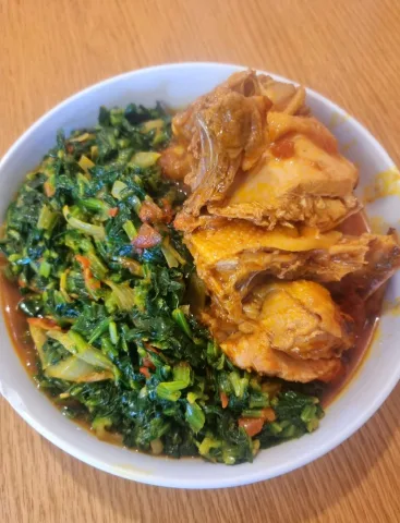 Legume sauté au poulet