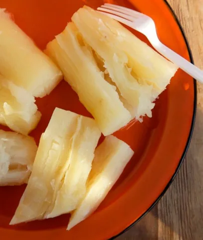 Tubercule de manioc