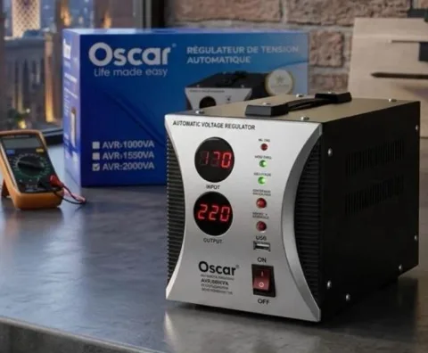 OSCAR AUTOMATIC VOLTAGE REGULATOR 2000W